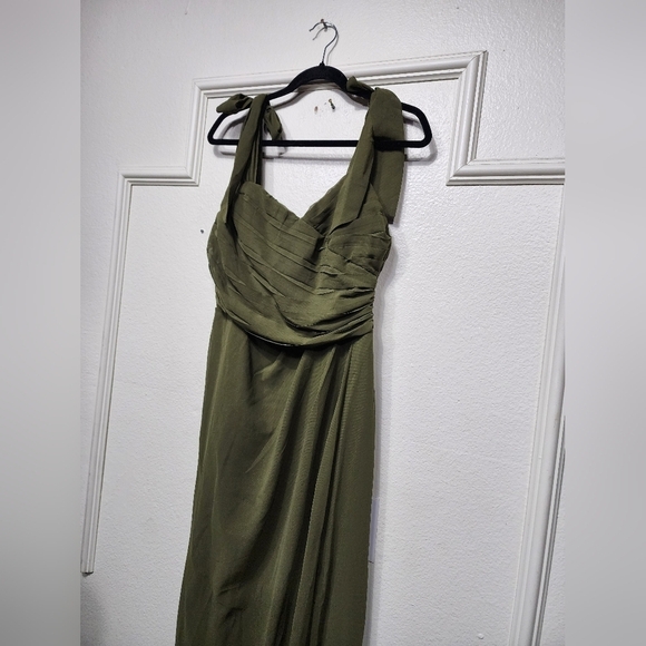 Lulus Gorgeous Whimsy Olive Pleated Off-the-Shoulder Maxi Dress L Wedding Party - Picture 7 of 10